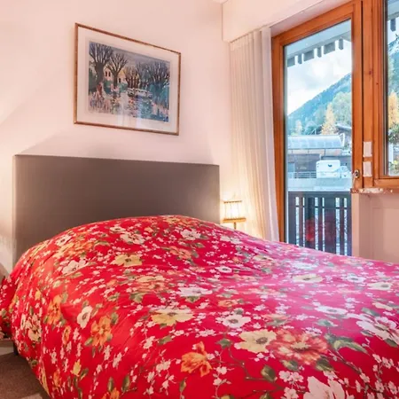 Spacious Flat With Balcony In Chamonix