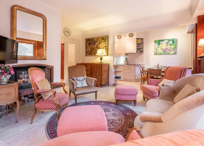 Spacious With Balcony In Lägenhet Chamonix