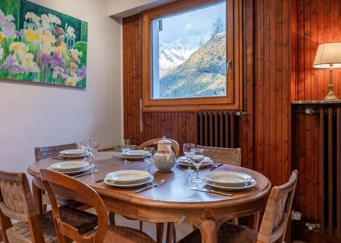 Appartement Spacious With Balcony In Chamonix